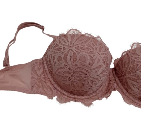 PINK Victoria's Secret Push Up Lace Bra, size 32DD - Picture 5 of 14